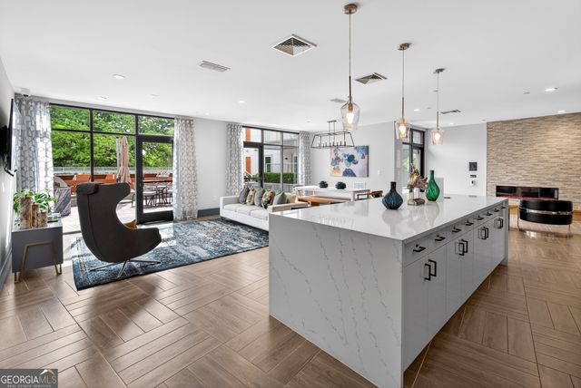 775 Juniper Street 220, Atlanta, GA 30308