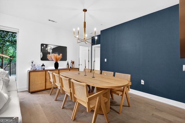 775 Juniper Street 220, Atlanta, GA 30308