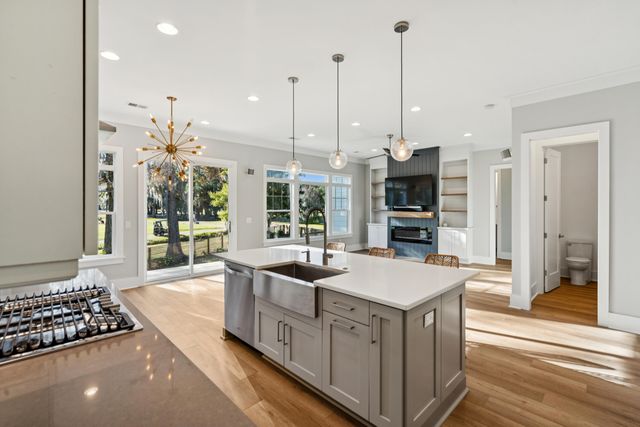 443 Carol Street, Charleston, SC 29412