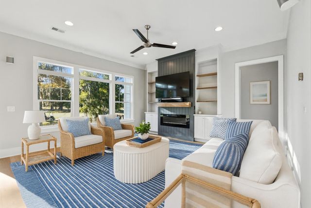 443 Carol Street, Charleston, SC 29412