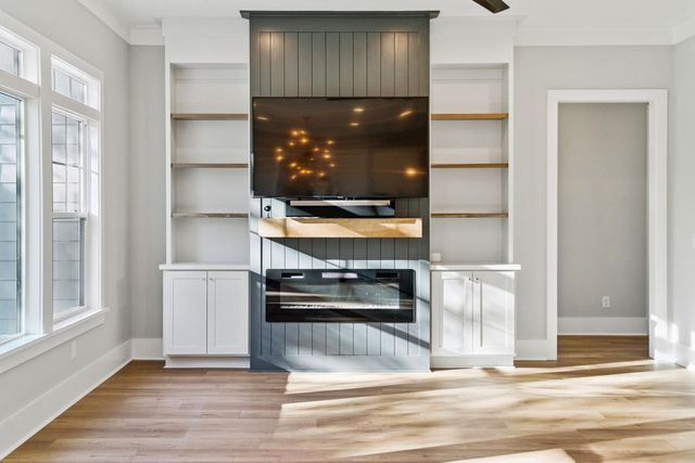 443 Carol Street, Charleston, SC 29412