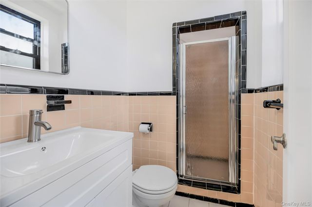 525 W 235th Street 6E, Bronx, NY 10463