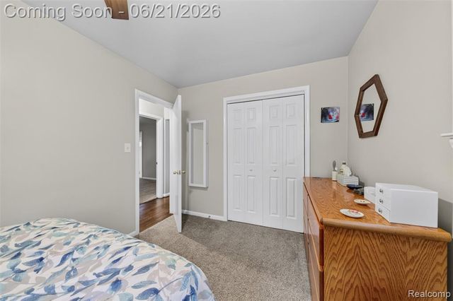 24660 Ridgedale Street, Oak Park, MI 48237