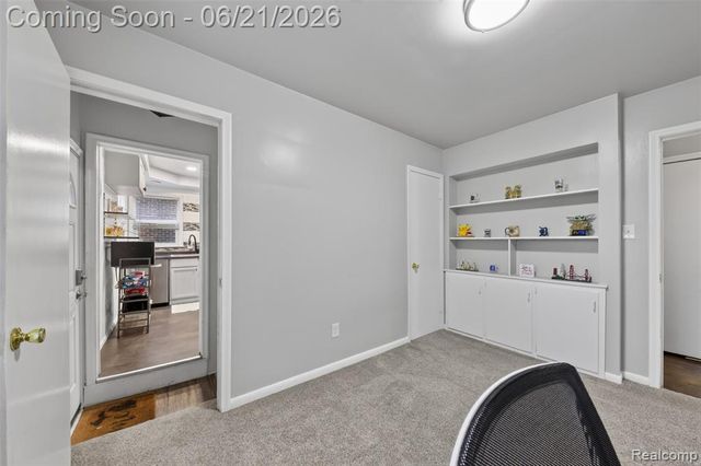 24660 Ridgedale Street, Oak Park, MI 48237