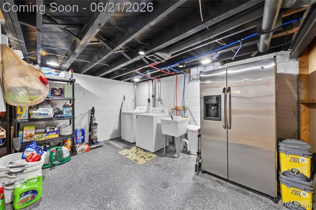 24660 Ridgedale Street, Oak Park, MI 48237