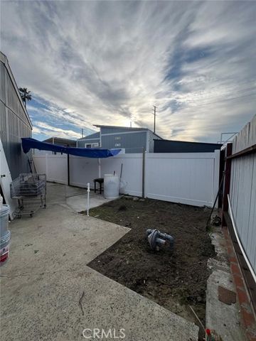 214 Earl Lane 76, Santa Ana, CA 92704