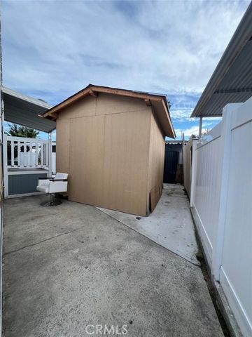 214 Earl Lane 76, Santa Ana, CA 92704