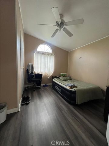 214 Earl Lane 76, Santa Ana, CA 92704