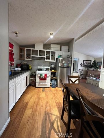 214 Earl Lane 76, Santa Ana, CA 92704