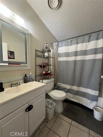 214 Earl Lane 76, Santa Ana, CA 92704