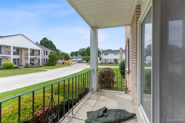 14200 Ivanhoe Drive 159, Sterling Heights, MI 48312