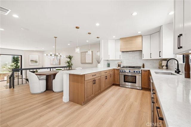 5711 Owensmouth 125, Woodland Hills, CA 91367