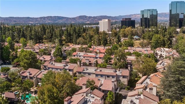 5711 Owensmouth 125, Woodland Hills, CA 91367