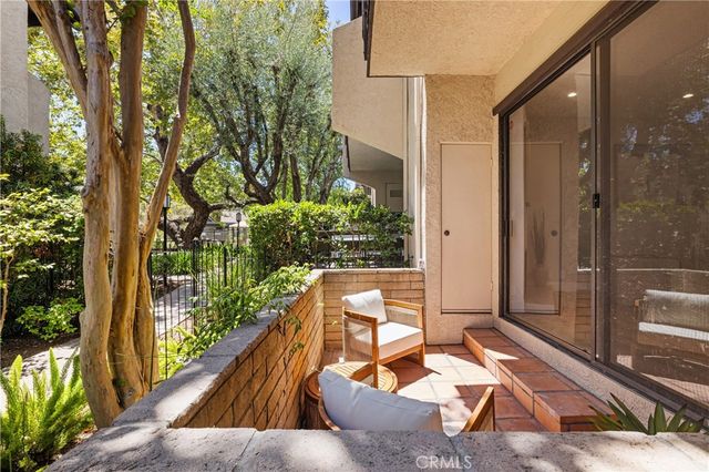 5711 Owensmouth 125, Woodland Hills, CA 91367