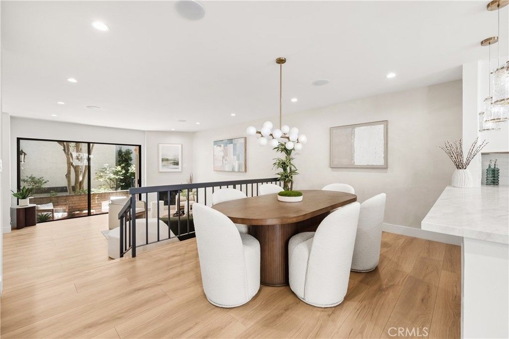 Image 10 of property listing at 5711 Owensmouth 125, Woodland Hills, CA 91367