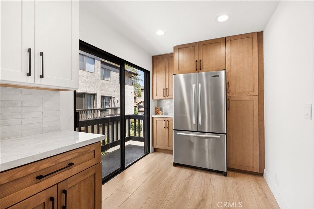 Image 13 of property listing at 5711 Owensmouth 125, Woodland Hills, CA 91367