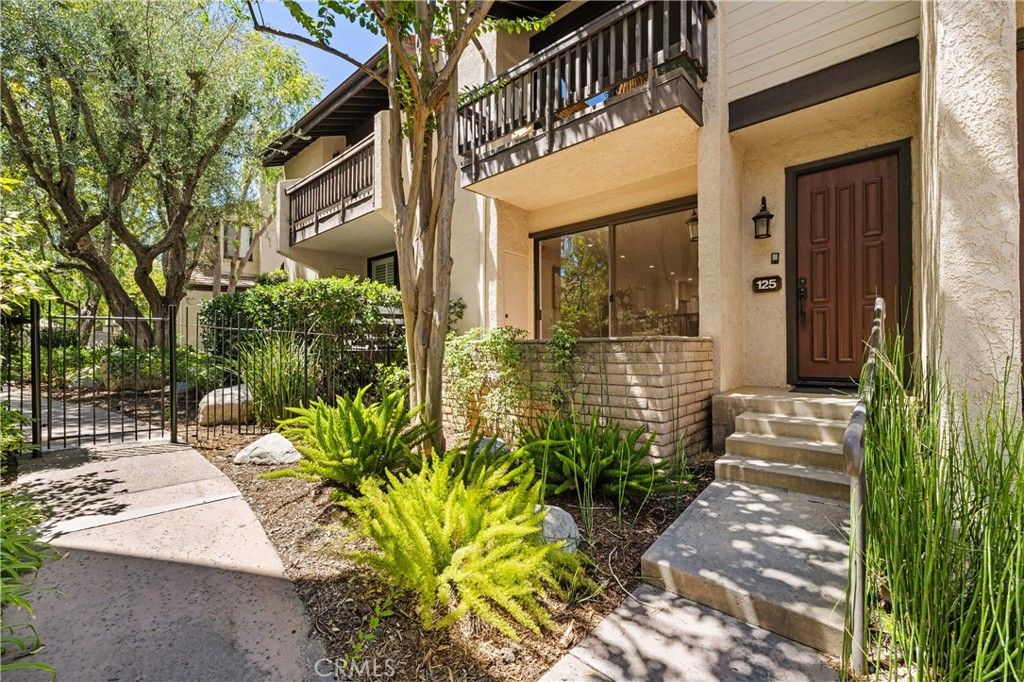 Image 22 of property listing at 5711 Owensmouth 125, Woodland Hills, CA 91367