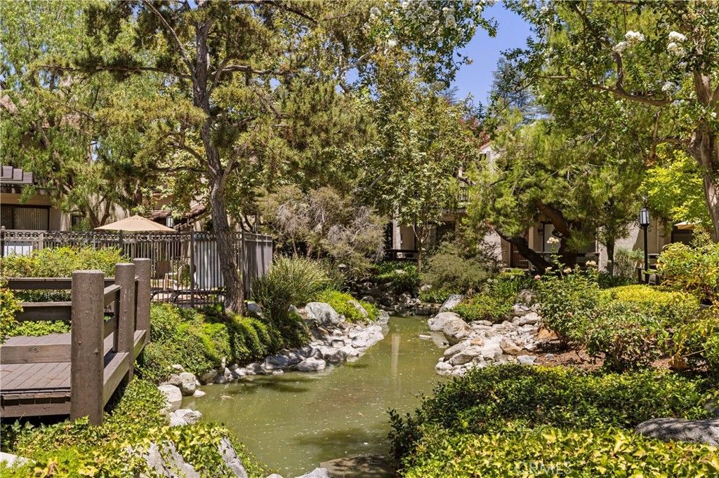Image 38 of property listing at 5711 Owensmouth 125, Woodland Hills, CA 91367