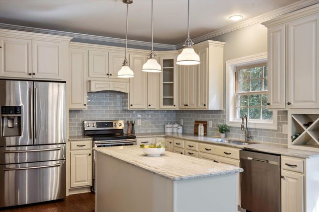 205 Palafox Drive, Chapel Hill, NC 27516