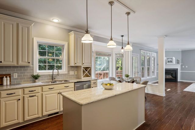 205 Palafox Drive, Chapel Hill, NC 27516