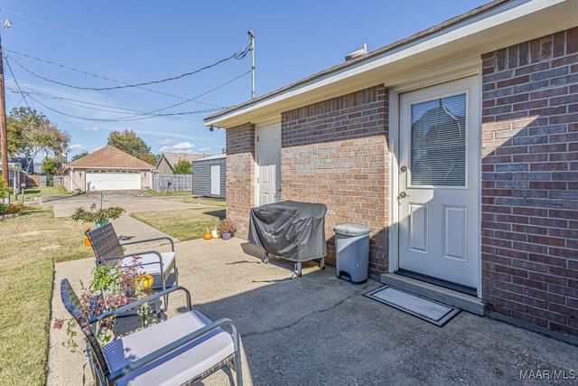 3909 Elm Avenue, Montgomery, AL 36109