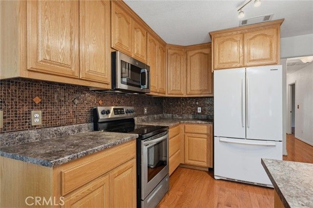 3137 Riviera Heights Drive, Kelseyville, CA 95451