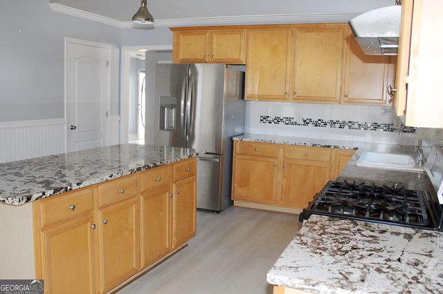 707 Hot Springs Trail, Mcdonough, GA 30252