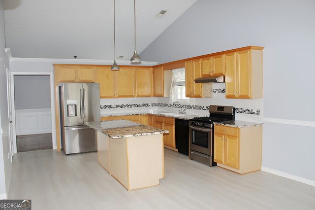 707 Hot Springs Trail, Mcdonough, GA 30252