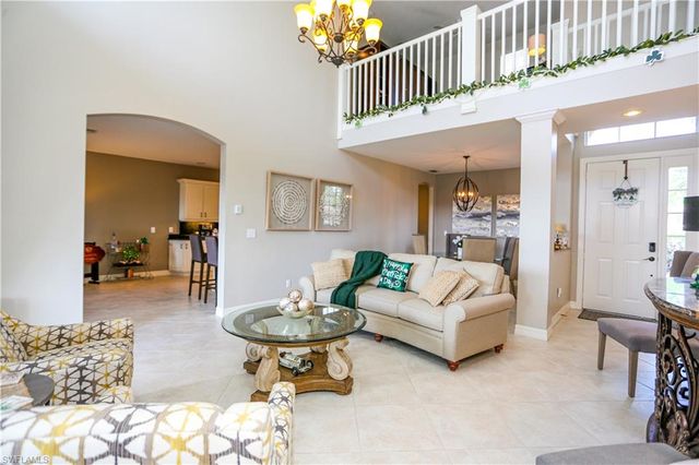 5945 Paradise CIR, Naples, FL 34110