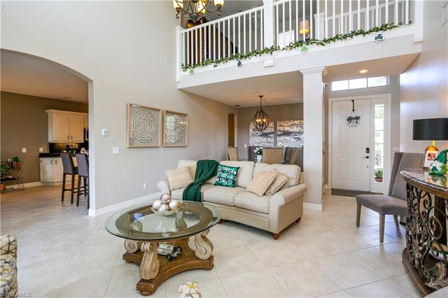 5945 Paradise CIR, Naples, FL 34110