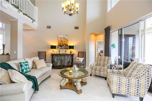5945 Paradise CIR, Naples, FL 34110