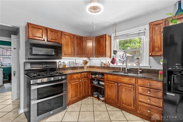 345 Durrell Avenue, Cincinnati, OH 45215