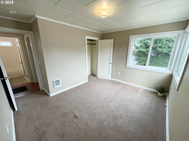 245 MADRONA Ave, Salem, OR 97302