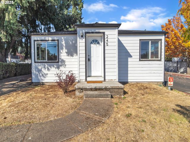 245 MADRONA Ave, Salem, OR 97302