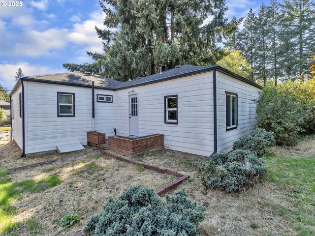 245 MADRONA Ave, Salem, OR 97302