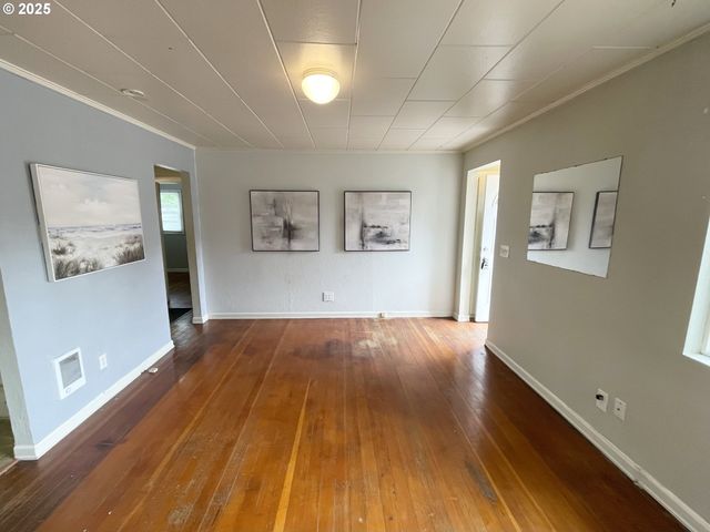 245 MADRONA Ave, Salem, OR 97302