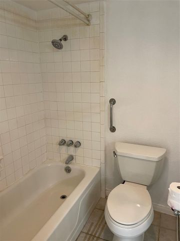 2100 Tanglewilde Street 597, Houston, TX 77063