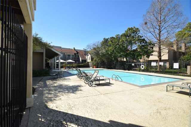 2100 Tanglewilde Street 597, Houston, TX 77063