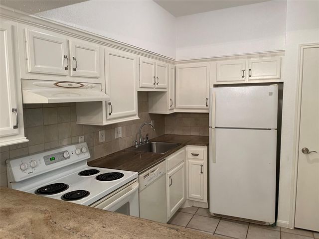 2100 Tanglewilde Street 597, Houston, TX 77063