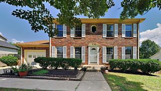 909 Lamont Ln, Clarksville, TN 37042