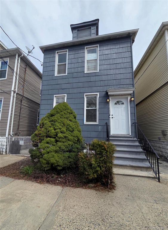 4432 Edson Avenue, Bronx, NY 10466