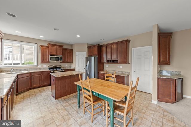 2700 LOYALTY CT, Winchester, VA 22601