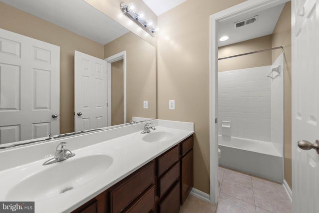 2700 LOYALTY CT, Winchester, VA 22601