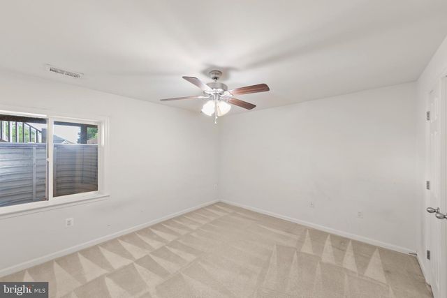 2700 LOYALTY CT, Winchester, VA 22601