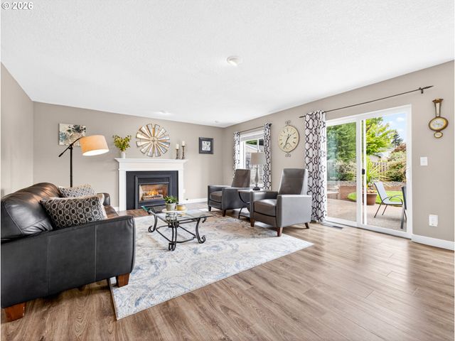 19338 VINCENT Dr, Oregon City, OR 97045
