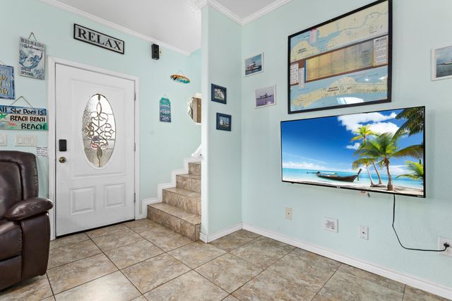 1216 Overton Avenue, Port Bolivar, TX 77650