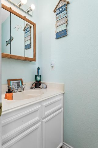 1216 Overton Avenue, Port Bolivar, TX 77650