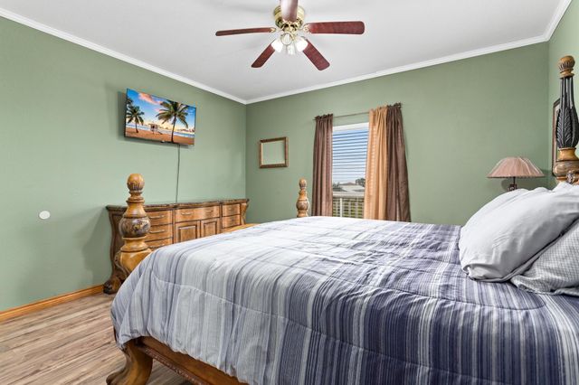 1216 Overton Avenue, Port Bolivar, TX 77650
