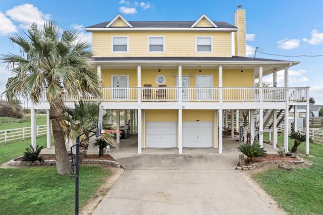 1216 Overton Avenue, Port Bolivar, TX 77650