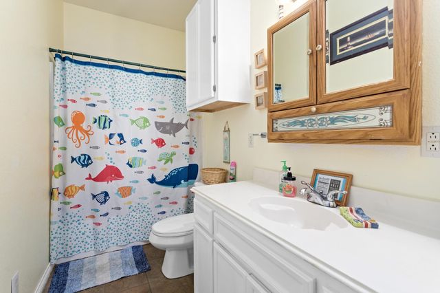 1216 Overton Avenue, Port Bolivar, TX 77650